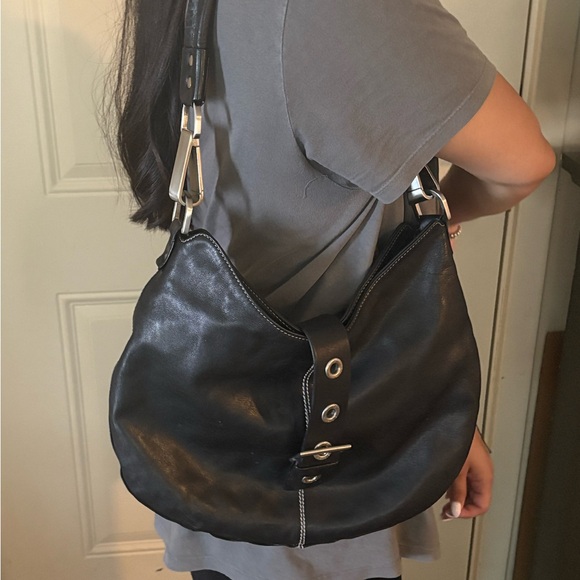 Luis Esteve Black Leather Hobo bag made in Spain. - Picture 12 of 13